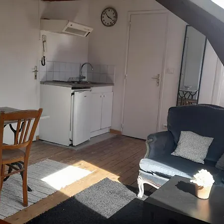 Petit Studio Avec Du Charme Apartmán Remeš